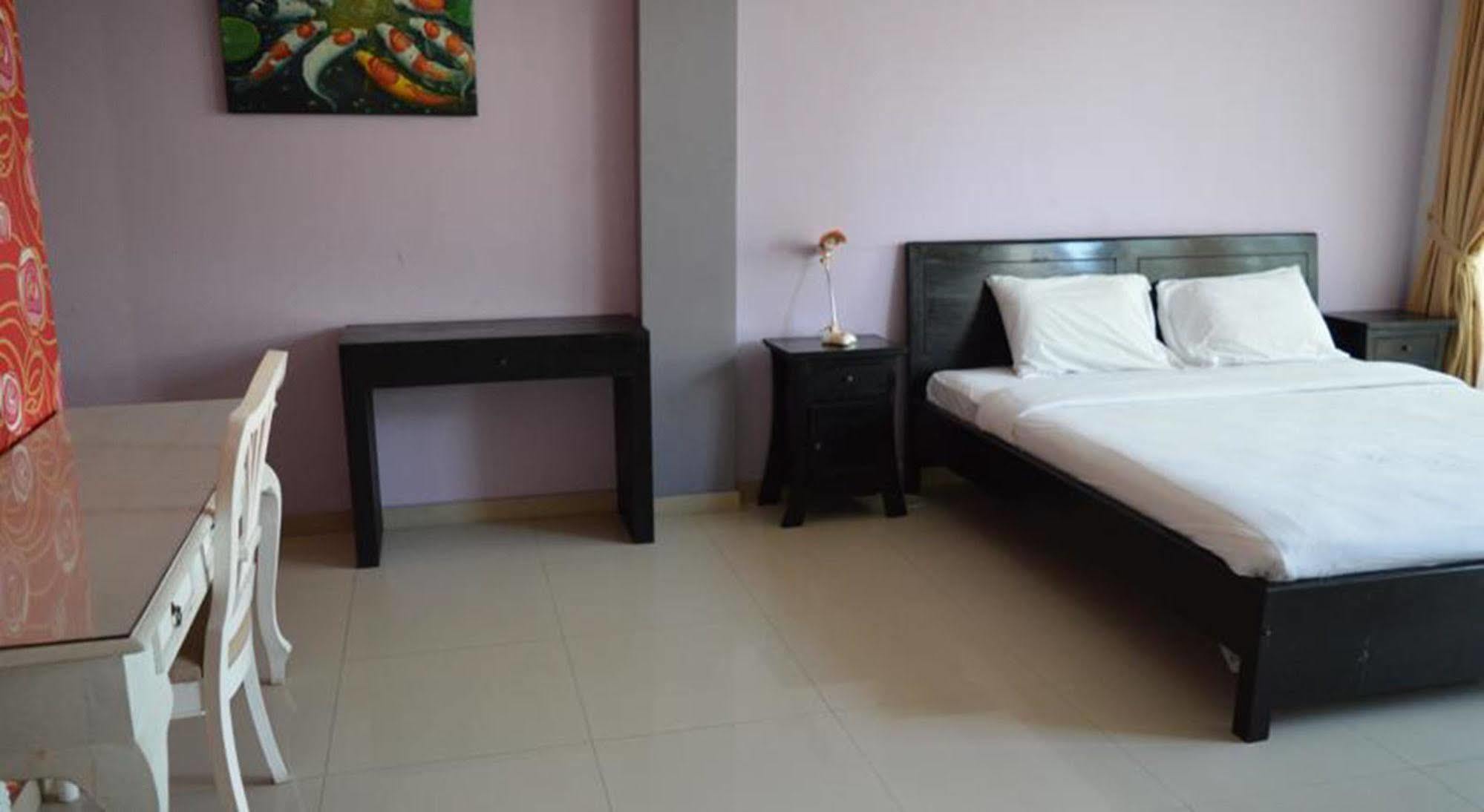 Marinos Place Legian Exterior foto