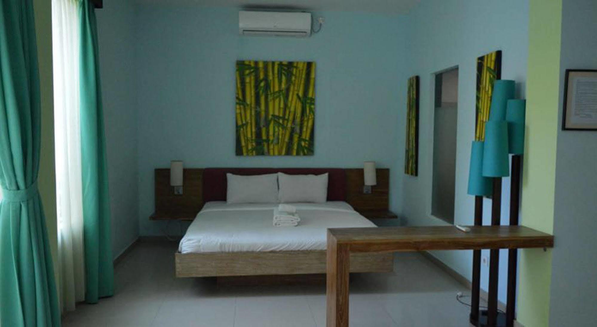 Marinos Place Legian Exterior foto